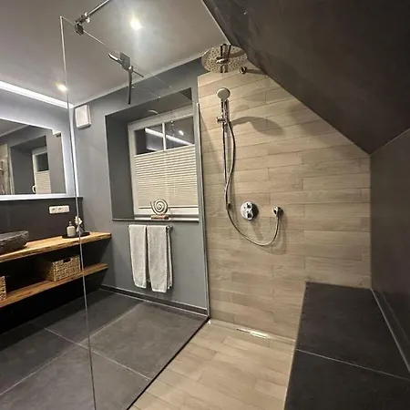 Eiderhuus Modern Retreat *