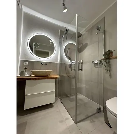 Eiderhuus Modern Retreat