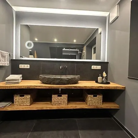 Eiderhuus Modern Retreat * Toenning